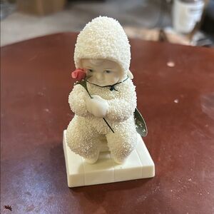 Department 56 Cream and Red Decorative Accents